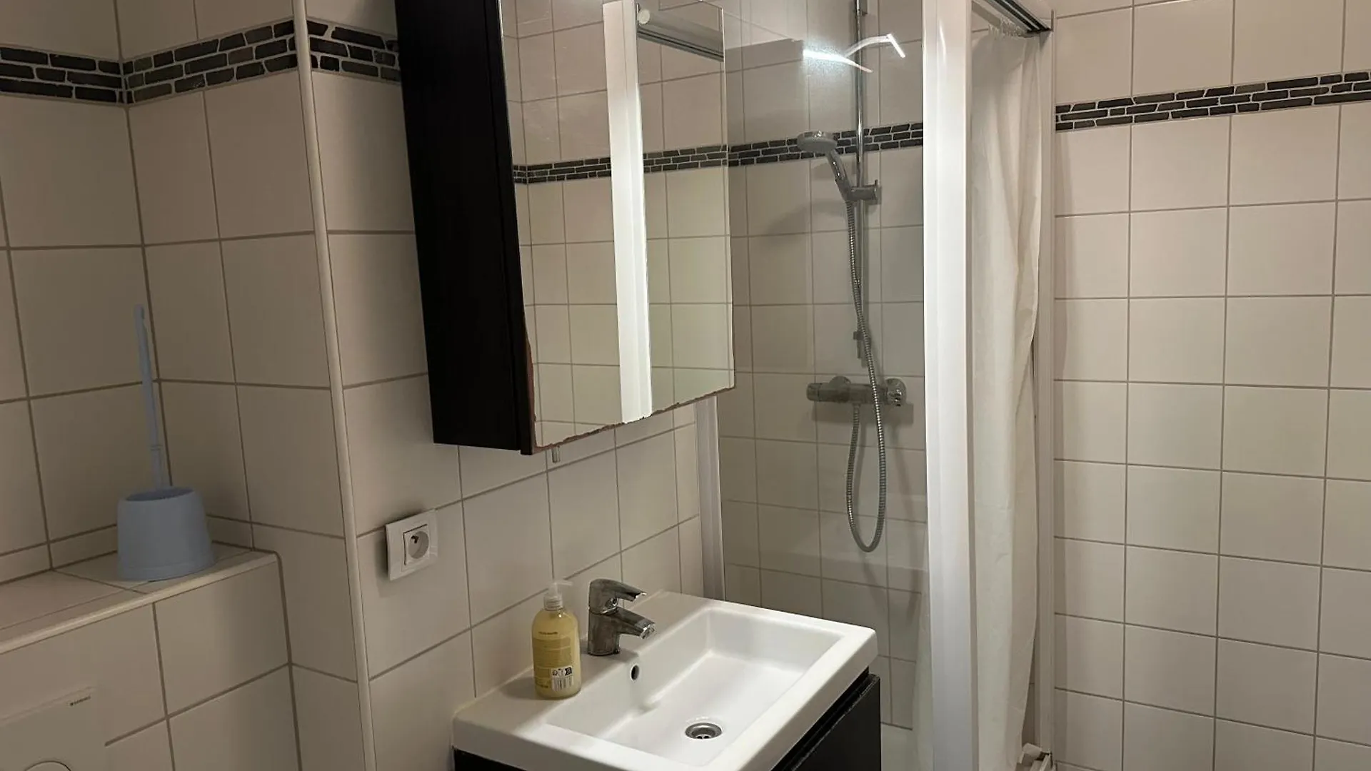 Apartment With Balcony In Brussels Center