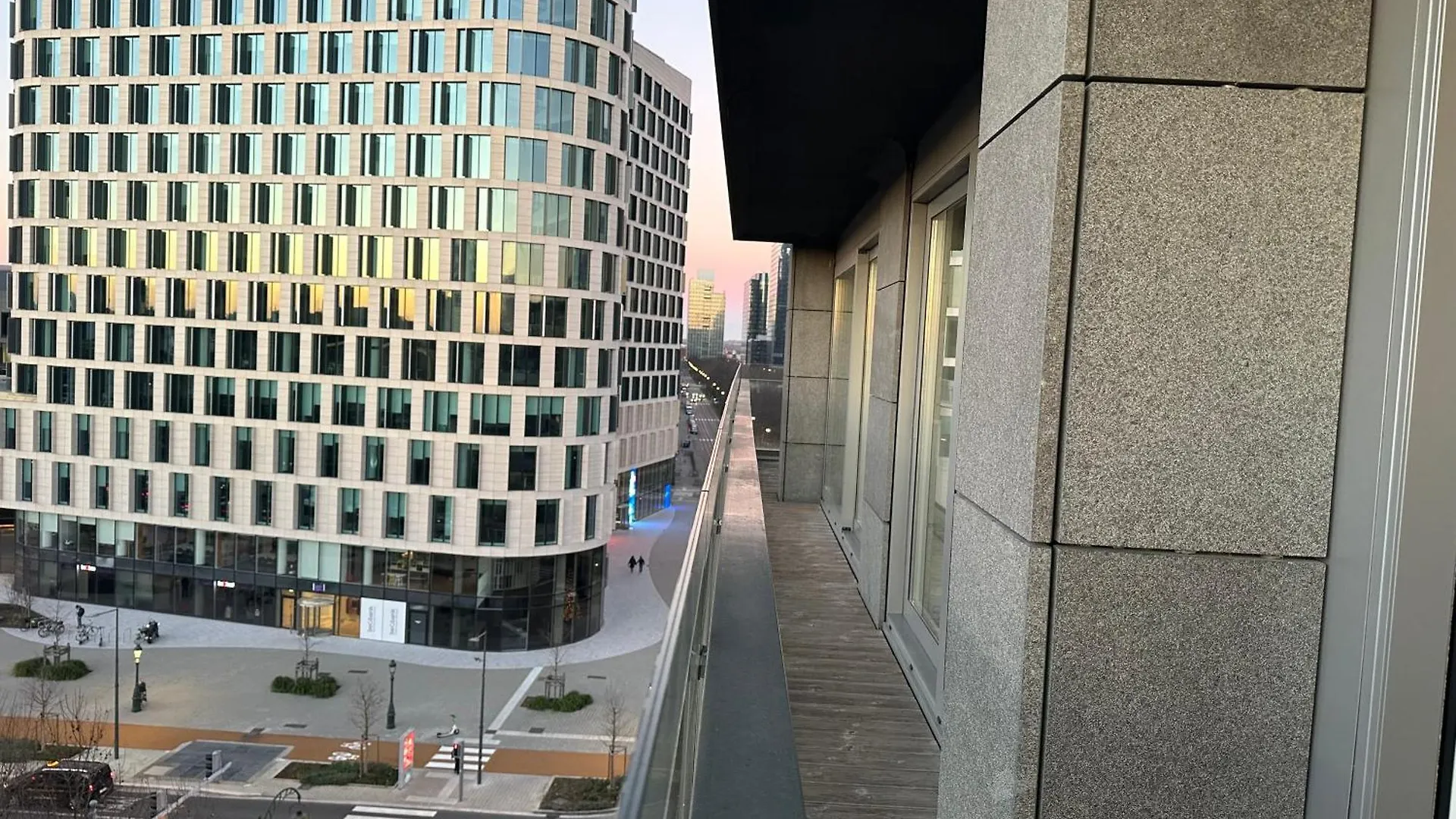 Apartment With Balcony In Brussels Center Bélgica